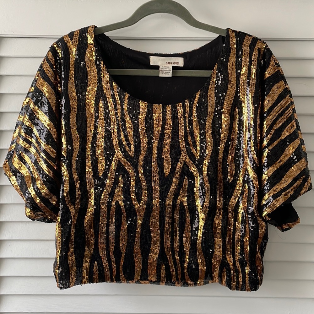 BLACK & GOLD ZEBRA STRIPE SEQUINED BATWING CROPPED TOP